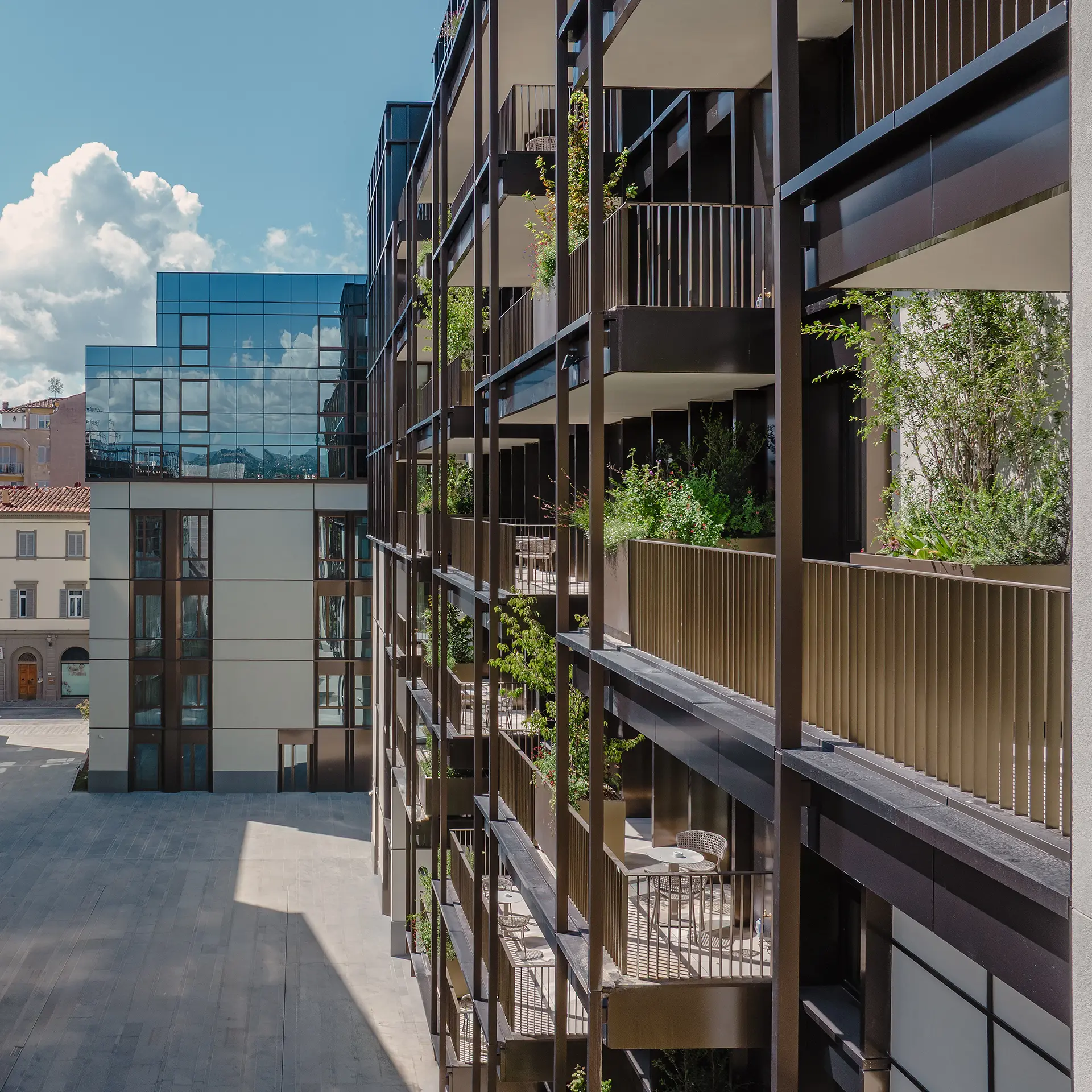 Teatro Luxury Apartments inserito nel contesto urbano, tra eleganza e vivibilità